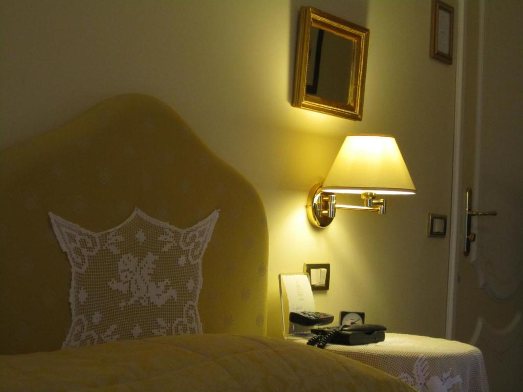 Hotel Villa Castellani Mogliano Cameră foto